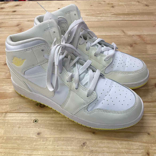 AIR JORDAN SHOES SIZE 6.5Y