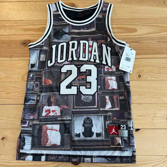NEW! JORDAN JERSEY S (8-10)