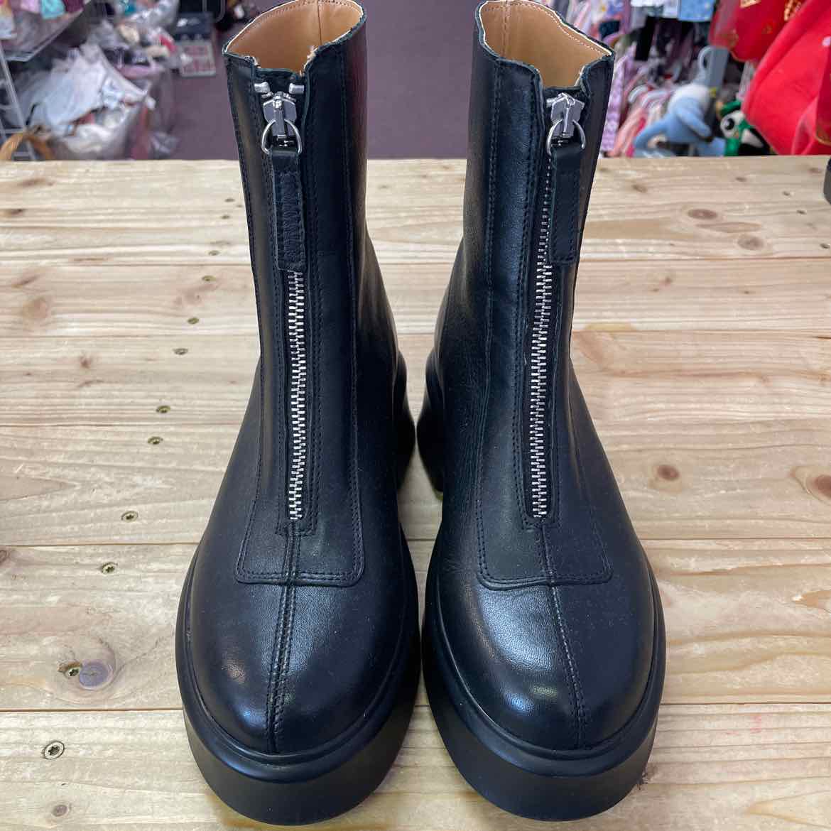 BLACK STEVE MADDEN JONES LEATHER BOOTS 6.5