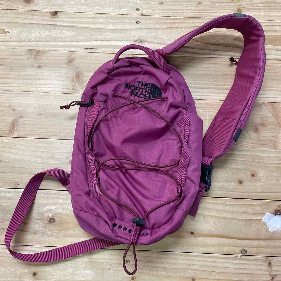 THE NORTH FACE BOREALIS SLING BAG