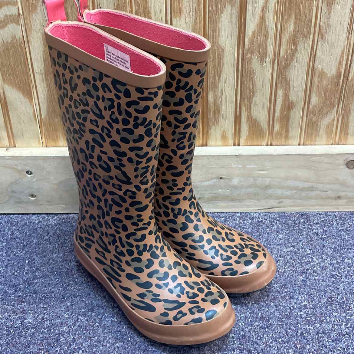 CAT & JACK RAIN BOOTS 13