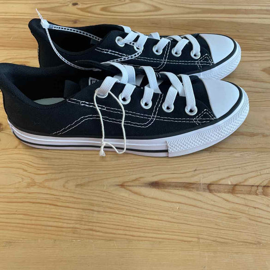 NEW! CONVERSE SHOES 2