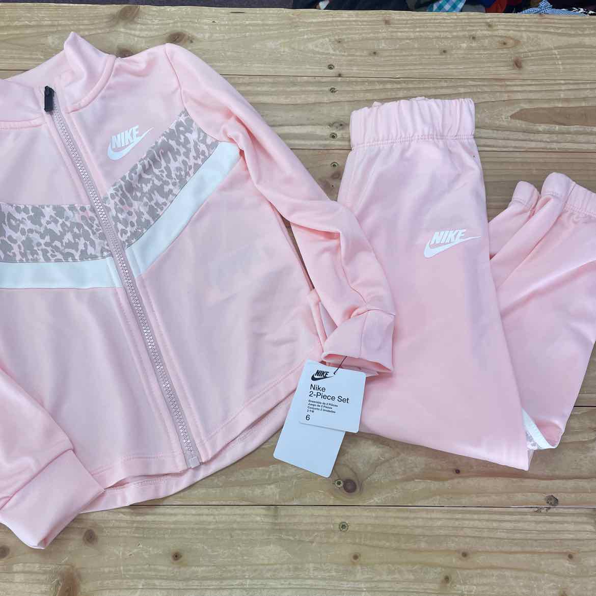 NEW! NIKE PINK/LEOPARD TRACK SET 6