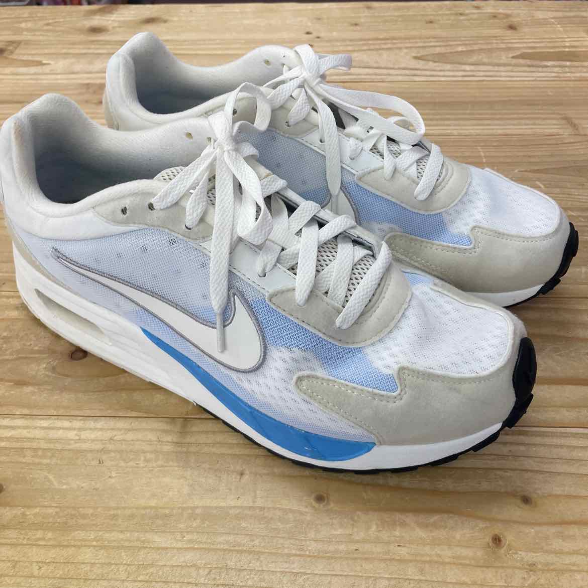 NIKE SHOES 11.5