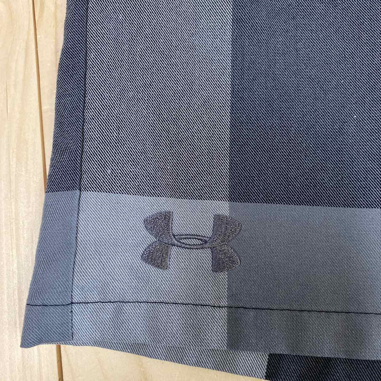 UNDER ARMOUR PLAID SHORTS S