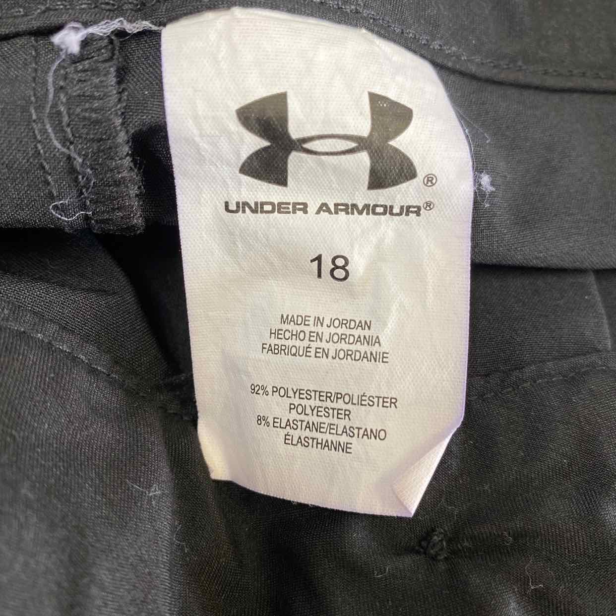 UNDER ARMOUR BLACK SHORTS 18